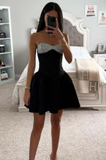 Load image into Gallery viewer, Strapless Black Bodycon Homecoming Dress
