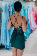 Load image into Gallery viewer, Beads Backless Homecoming Dress
