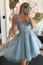 Load image into Gallery viewer, Tulle Appliques Corset Homecoming Dress with Straps
