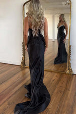 Load image into Gallery viewer, Fitted Slit Prom Dress with Corset Bodice Beads
