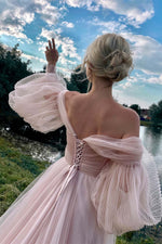 Load image into Gallery viewer, Long Sleeves Light Pink Tulle Prom Gown
