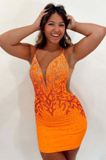 Load image into Gallery viewer, Beads Backless Homecoming Dress
