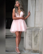 Load image into Gallery viewer, A-Line Tulle Applique Light Pink Homecoming Dress
