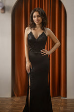 Load image into Gallery viewer, Fitted Embroidery Black Prom Dress with Slit
