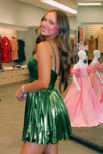 Load image into Gallery viewer, Short Vintage Green Homecoming Dress
