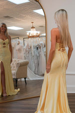 Load image into Gallery viewer, Strapless Keyholes Prom Dress with Beads
